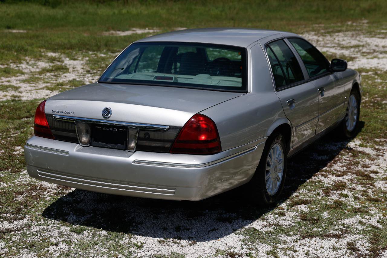 Used 2009 Mercury Grand Marquis LS RWD image 11