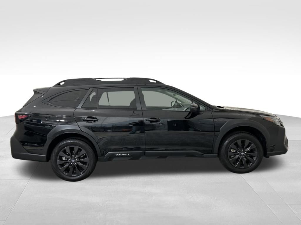 Used 2025 Subaru Outback Onyx Edition image 6