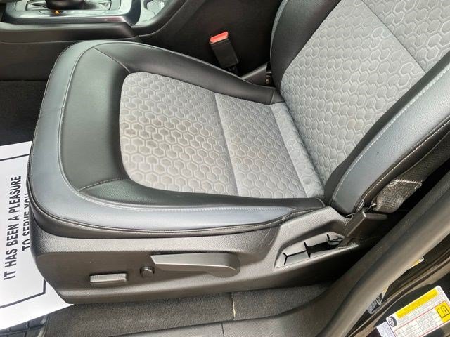 Used 2021 Chevrolet Colorado Z71 AWD/4WD image 12