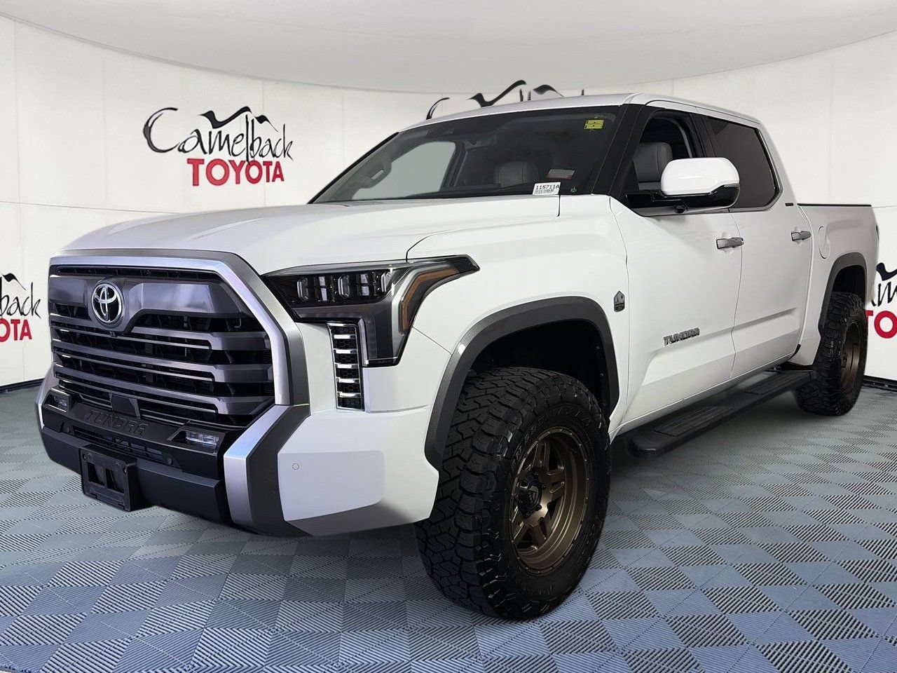 Used 2024 Toyota Tundra Limited AWD/4WD image 4