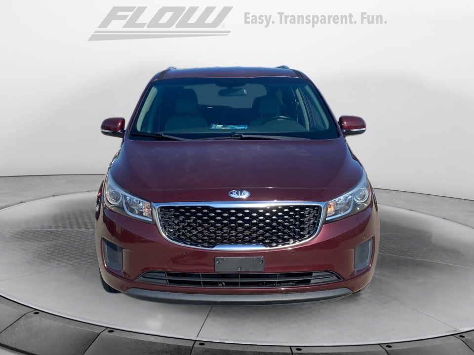 Used 2017 Kia Sedona LX w/ LX Essentials Premium Package FWD image 3