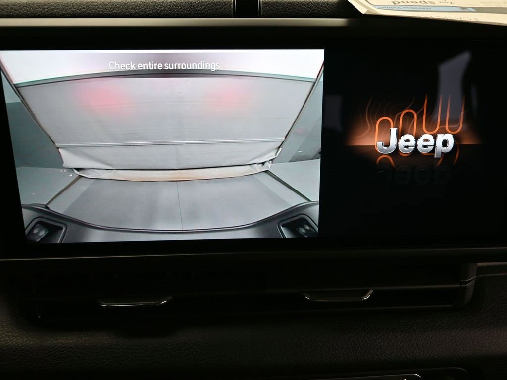 New 2025 Jeep Gladiator Sport image 24