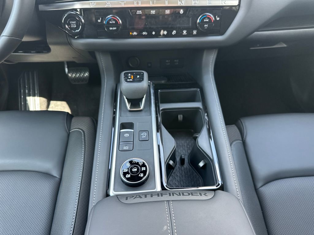 New 2026 Nissan Pathfinder SL w/ SL Premium Package image 29