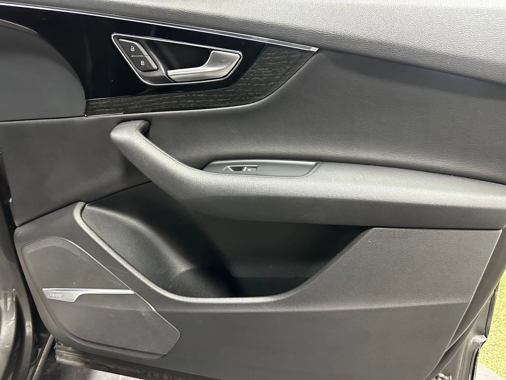 Used 2019 Audi Q7 3.0T Premium Plus w/ Premium Plus Package image 31