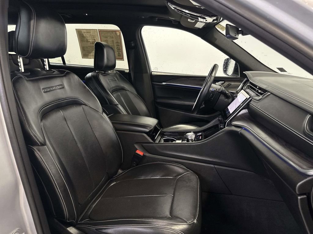 Certified 2022 Jeep Grand Cherokee L Overland w/ MOPAR Finishing Package image 12