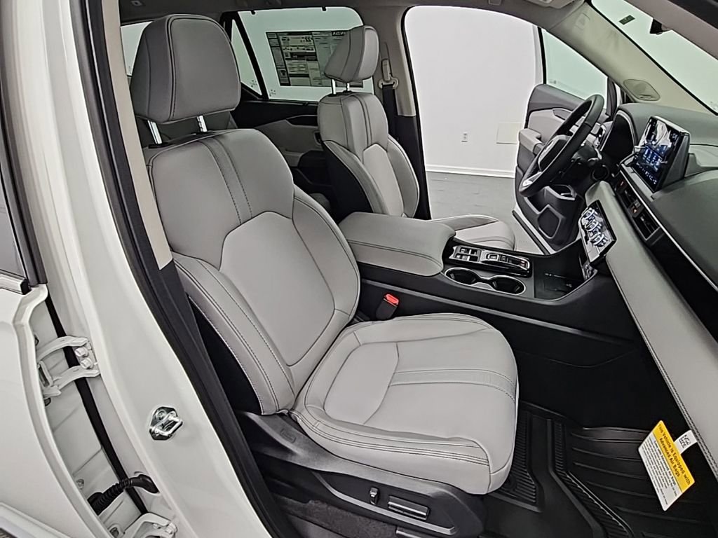 New 2025 Honda Pilot Touring image 43