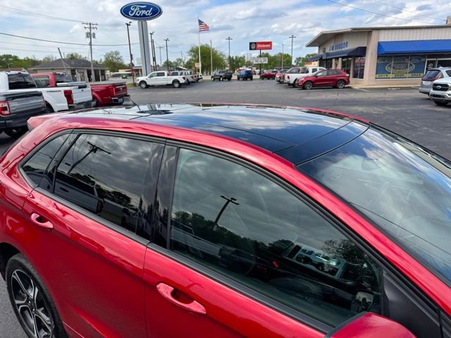 Used 2024 Ford Edge ST w/ Equipment Group 401A AWD/4WD image 7