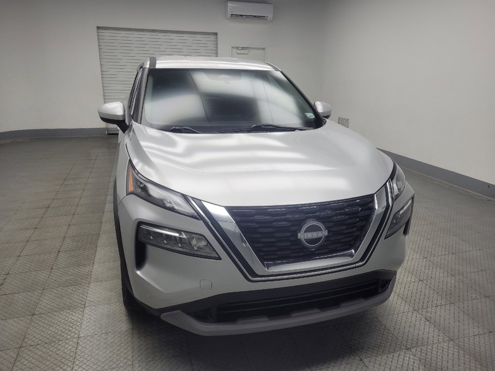 Used 2023 Nissan Rogue SV image 14