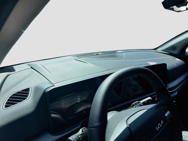 New 2026 Kia Sportage LX FWD image 9