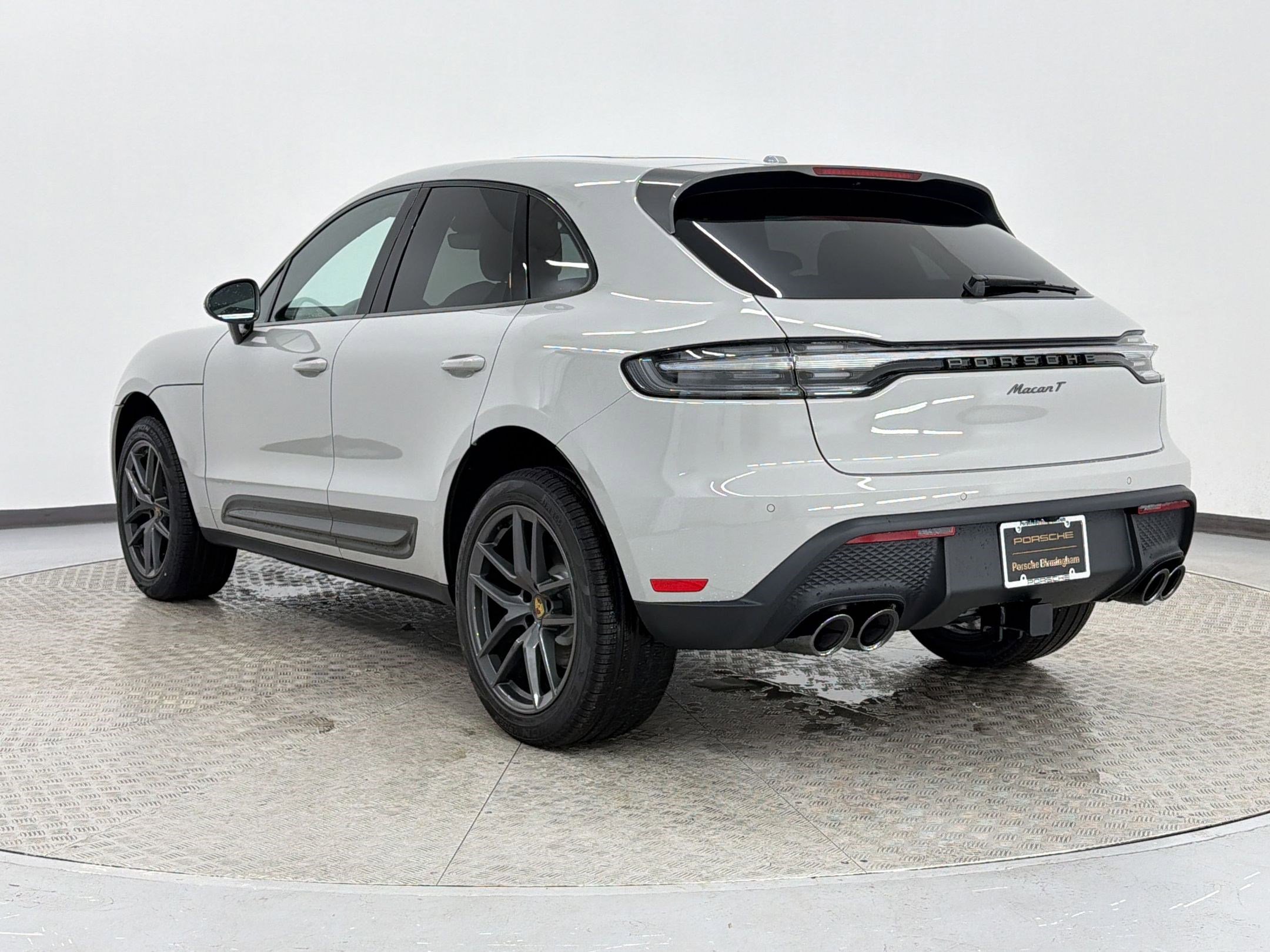 New 2026 Porsche Macan Turbo image 3