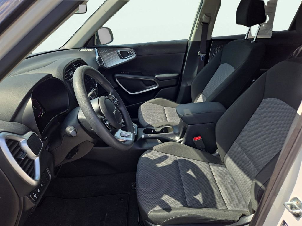 Certified 2023 Kia Soul LX image 19