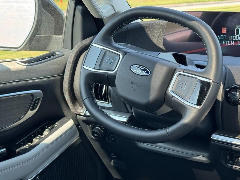 New 2027 Ford Expedition Max Platinum AWD/4WD image 8