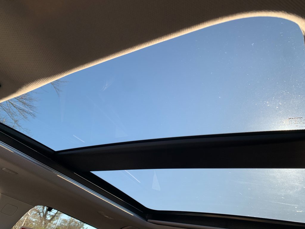 Used 2023 Nissan Rogue SV w/ SV Premium B Package image 24