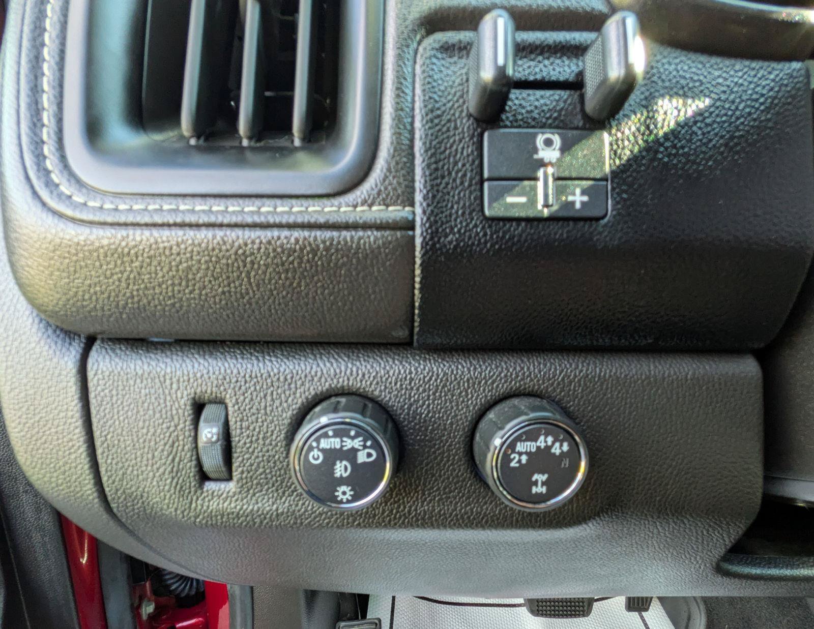 Used 2021 GMC Canyon Denali AWD/4WD image 14