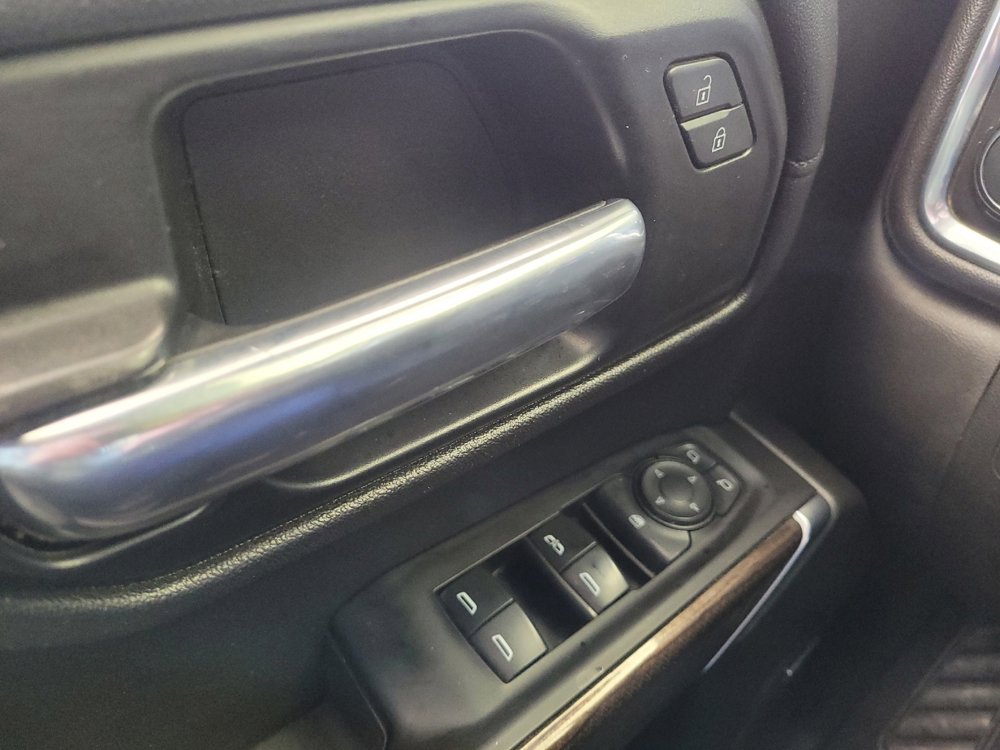 Used 2020 Chevrolet Silverado 1500 RST image 27