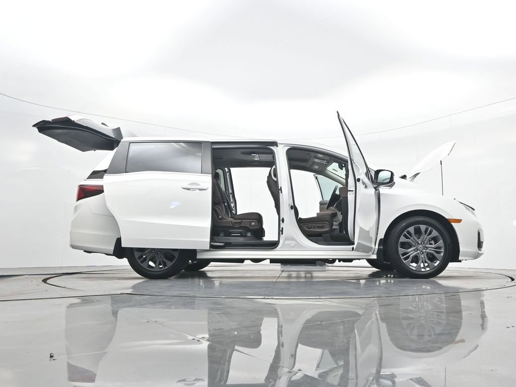 Used 2026 Honda Odyssey Touring image 46