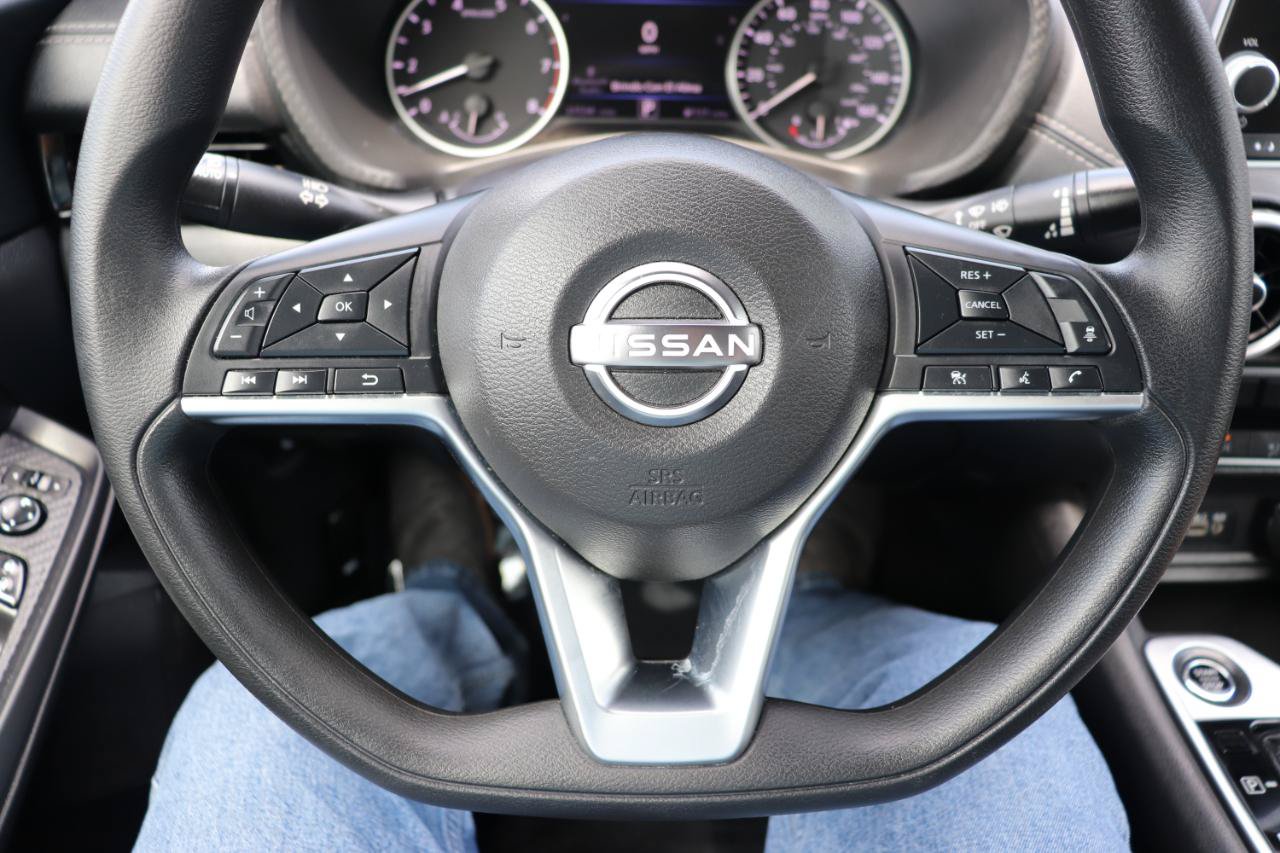 Used 2024 Nissan Sentra SV FWD image 26