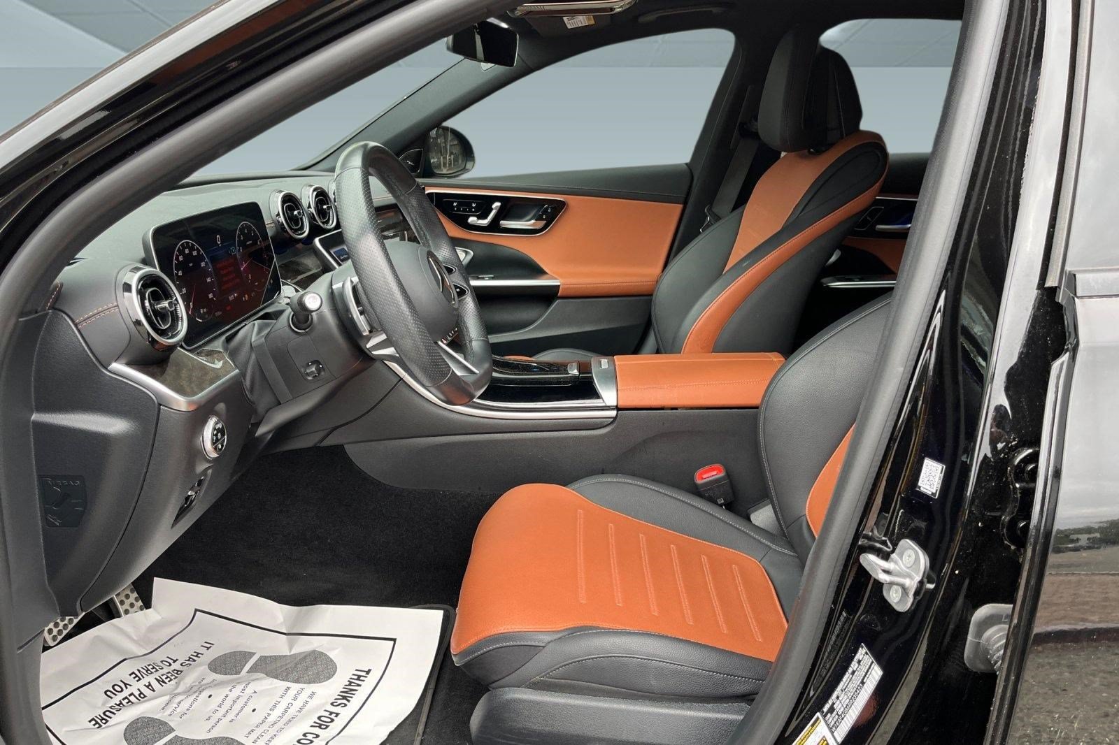 Used 2024 Mercedes-Benz C 300 Sedan image 3
