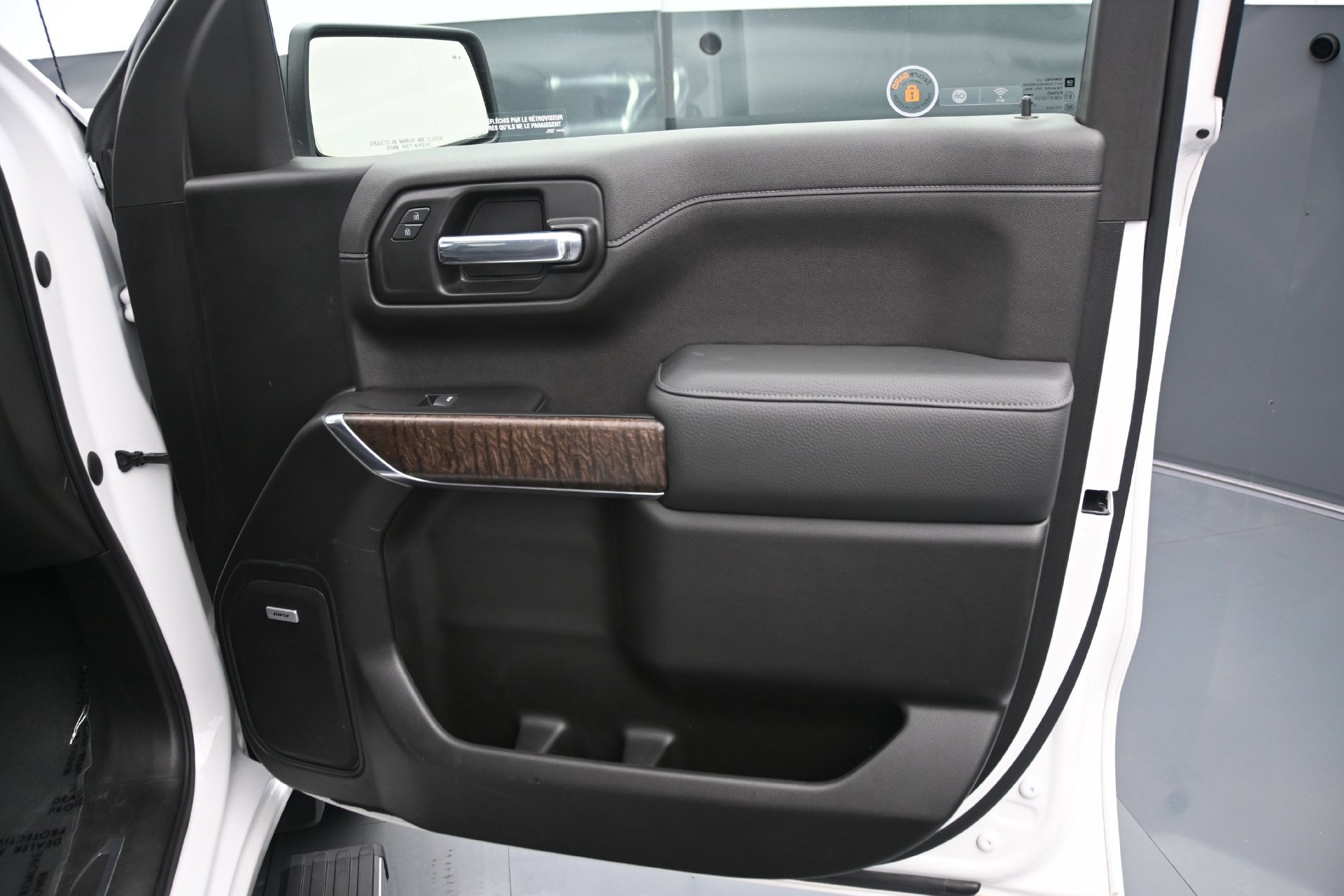 Used 2022 GMC Sierra 1500 Denali w/ Denali Premium Package AWD/4WD image 12