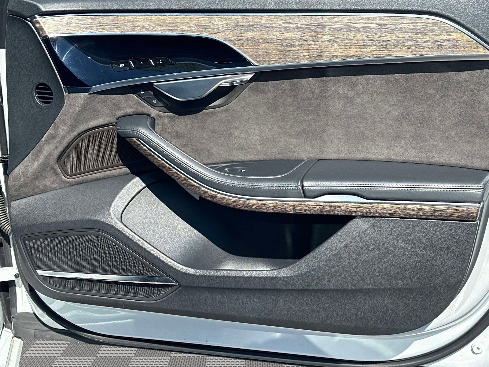 Used 2019 Audi A8 L 3.0T w/ Executive Package image 27