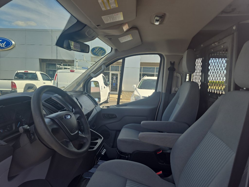 Used 2016 Ford Transit 250 Base image 17