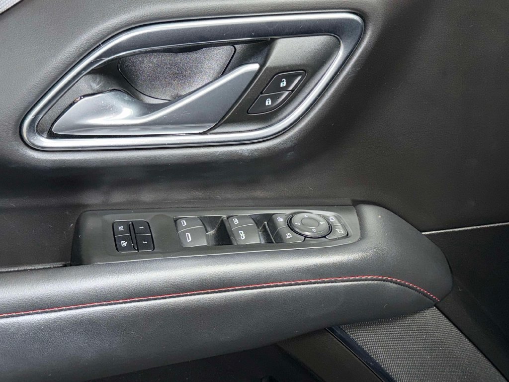 Used 2022 Chevrolet Suburban RST w/ Luxury Package RWD image 18