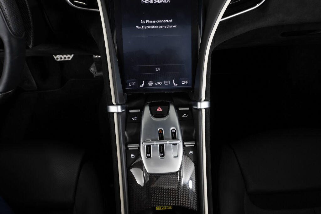 Certified 2024 Ferrari Roma Spider RWD image 36