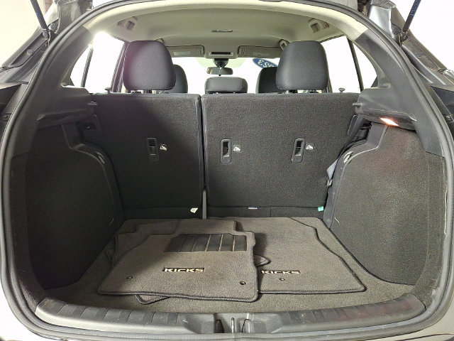 Used 2023 Nissan Kicks SV FWD image 28