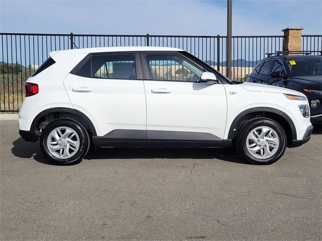 New 2026 Hyundai Venue SE image 23