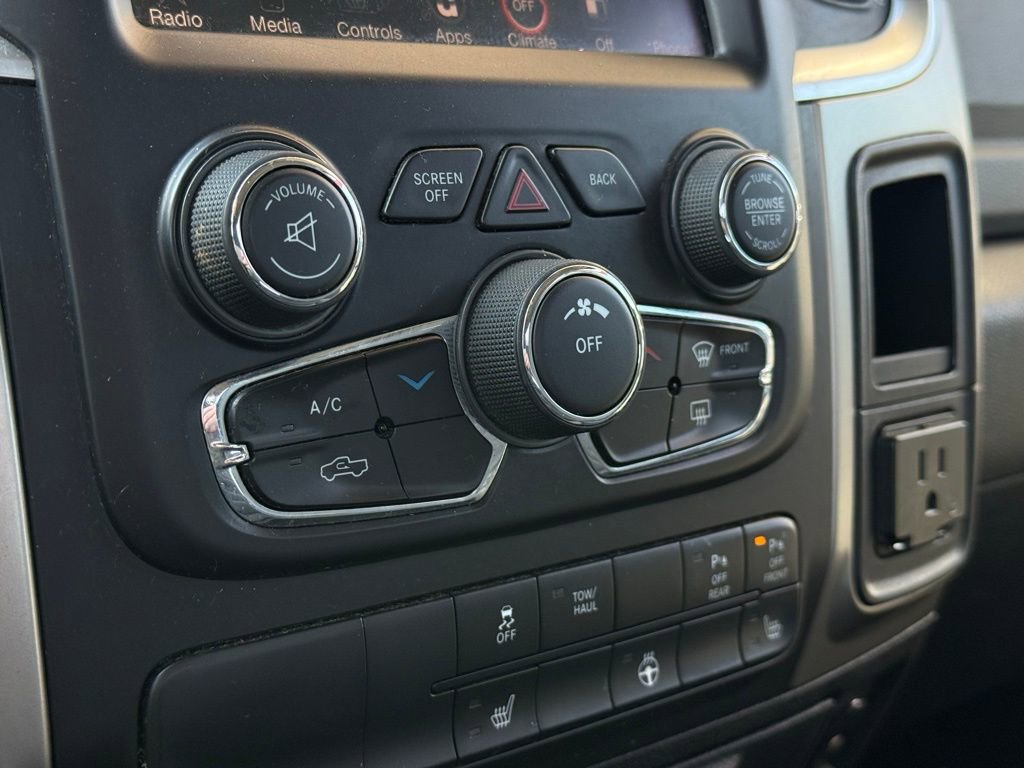 Used 2014 RAM 1500 Big Horn image 24