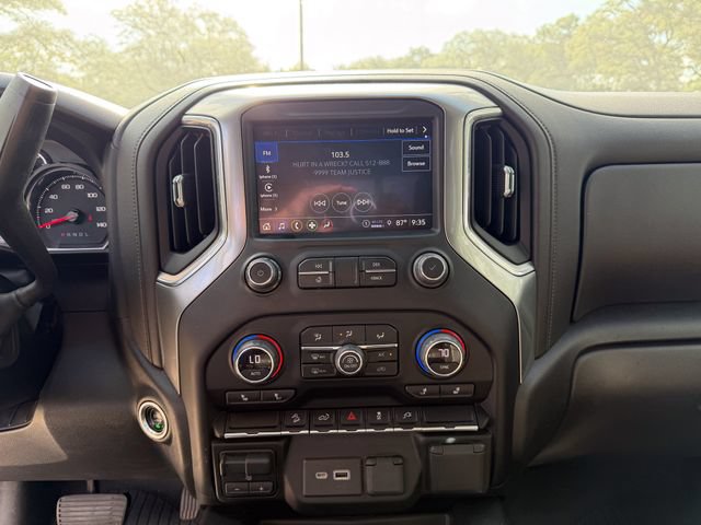 Used 2022 Chevrolet Silverado 2500 LT w/ Convenience Package AWD/4WD image 12