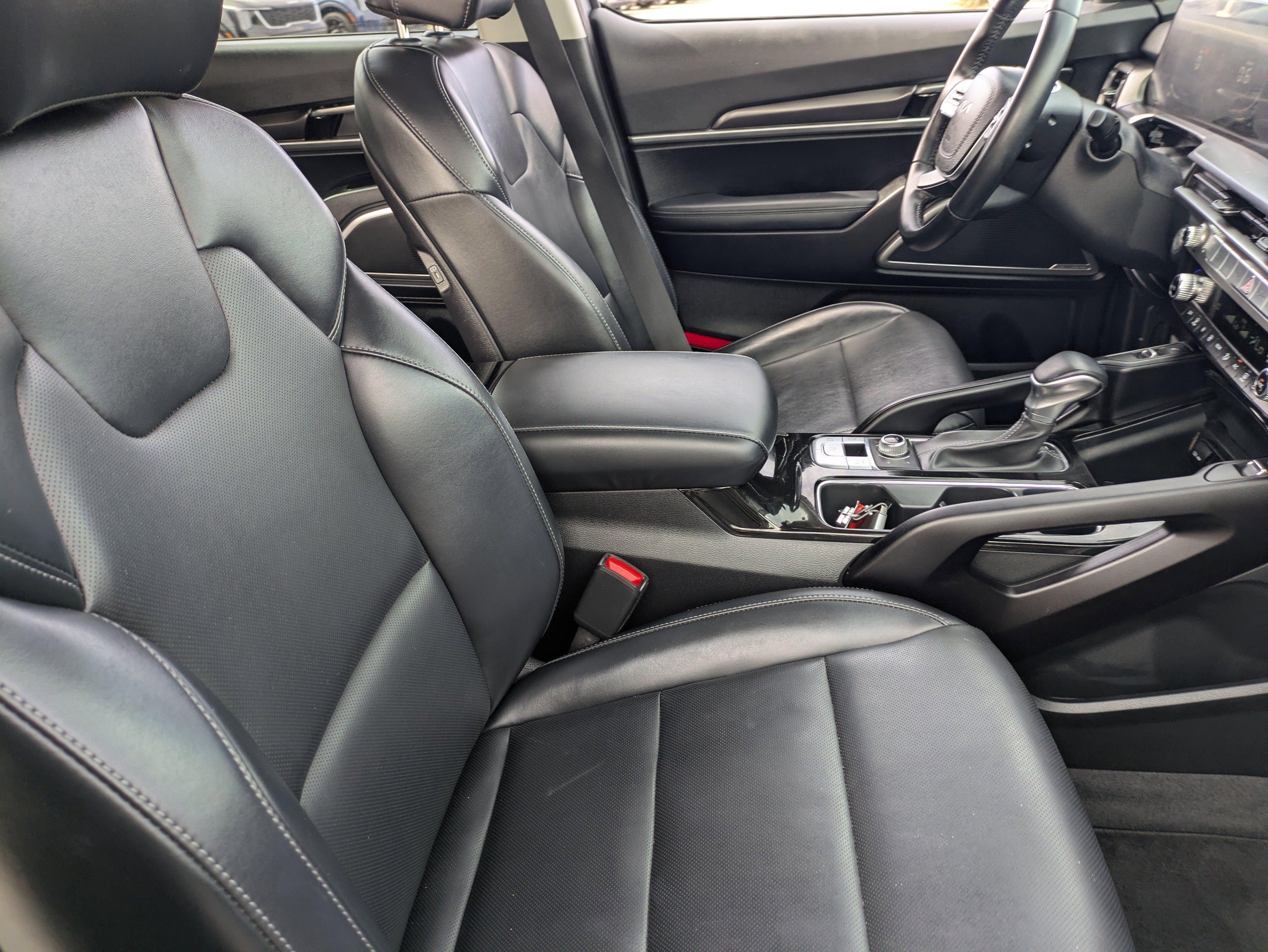 Used 2025 Kia Telluride S AWD/4WD image 12
