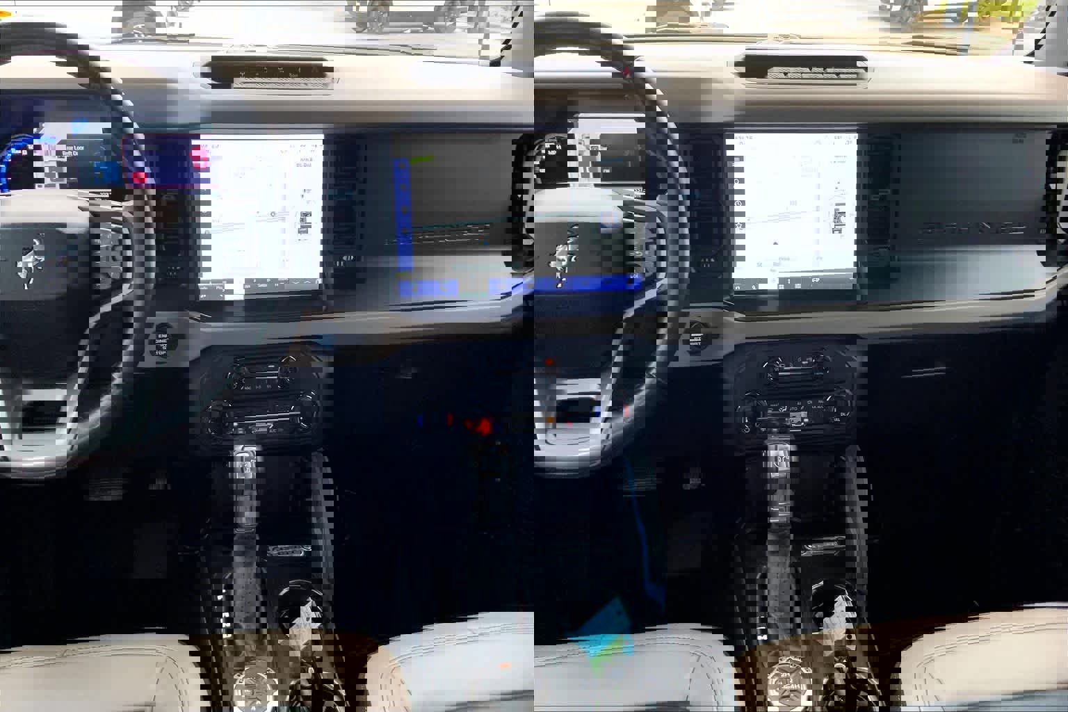 Used 2022 Ford Bronco Wildtrak image 7