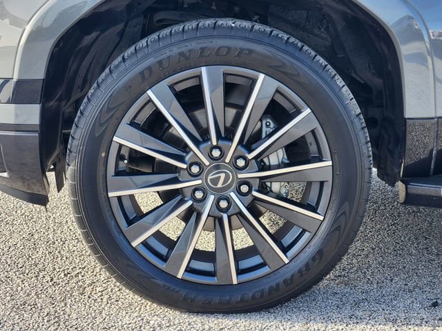 Used 2024 Lexus GX 550 550 Luxury w/ Accessory Package (Z1) image 10