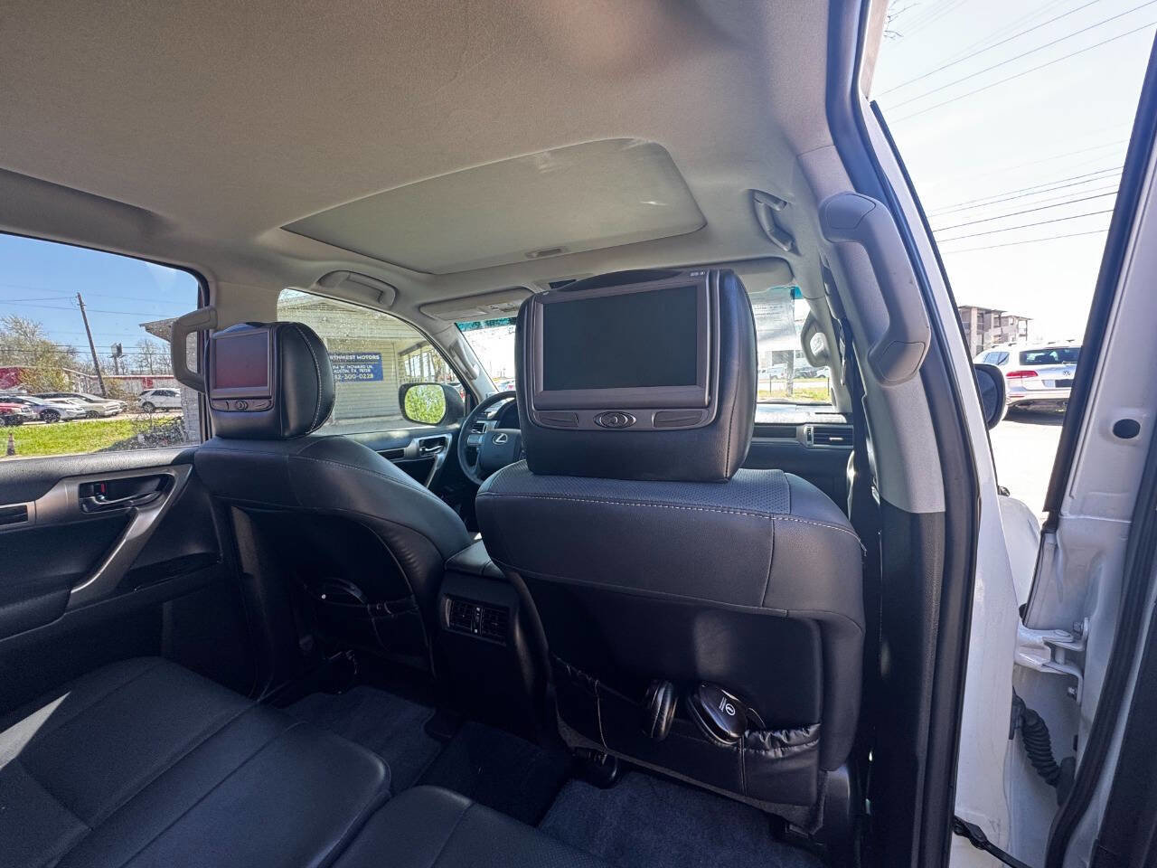 Used 2014 Lexus GX 460 image 34