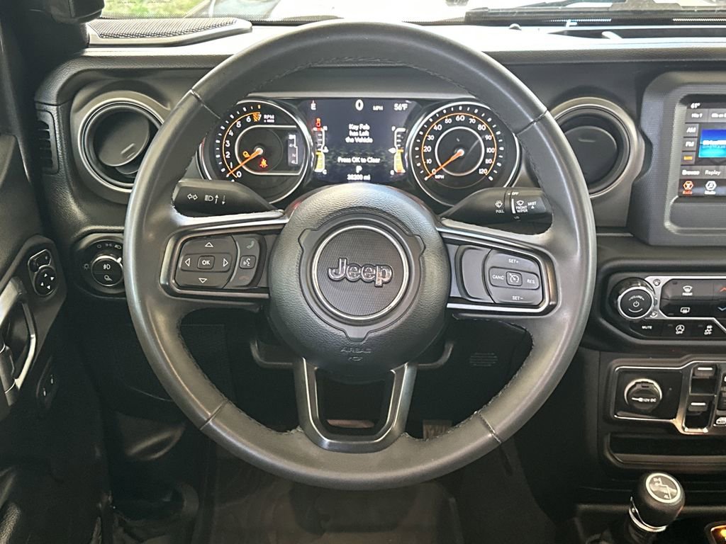 Used 2023 Jeep Gladiator Willys image 17