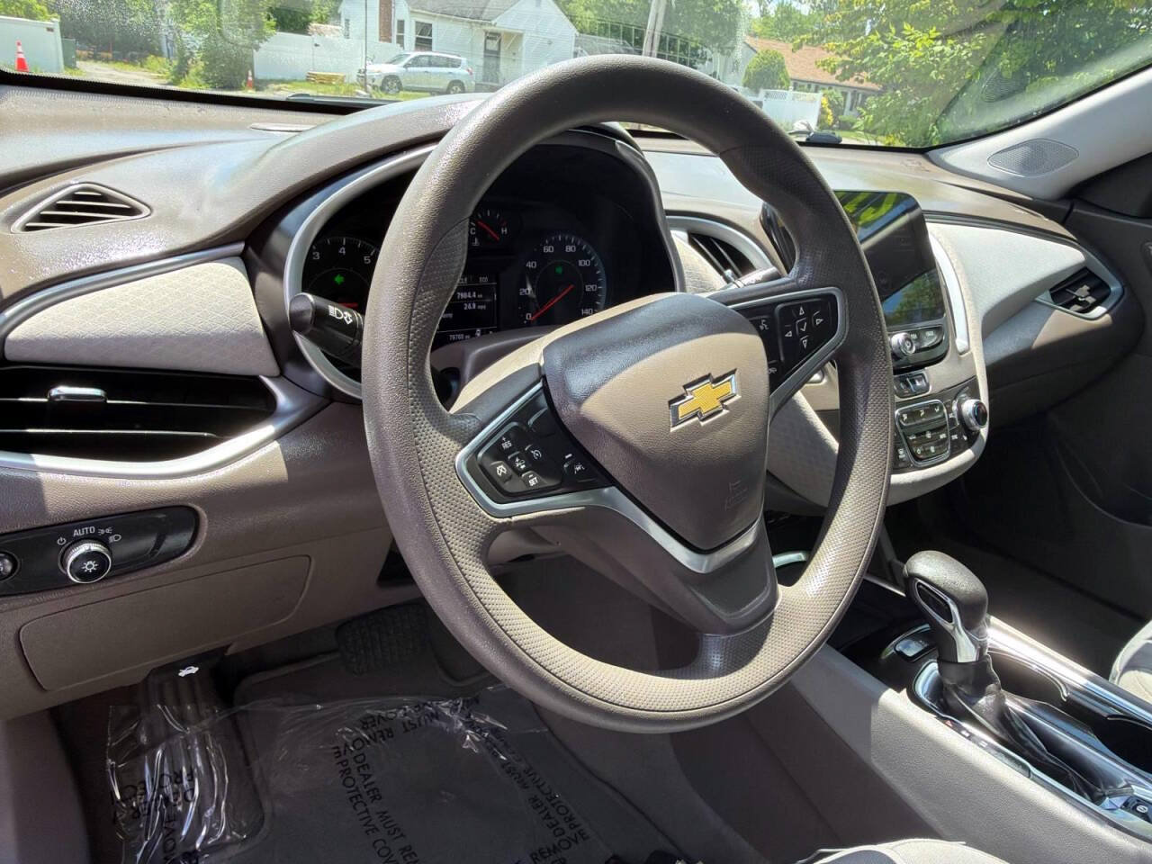 Used 2023 Chevrolet Malibu LT FWD image 14