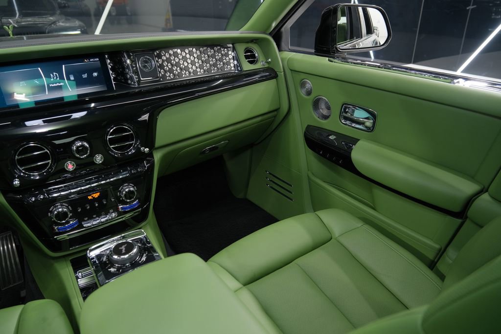 Used 2023 Rolls-Royce Phantom Sedan w/ The Phantom Package image 82