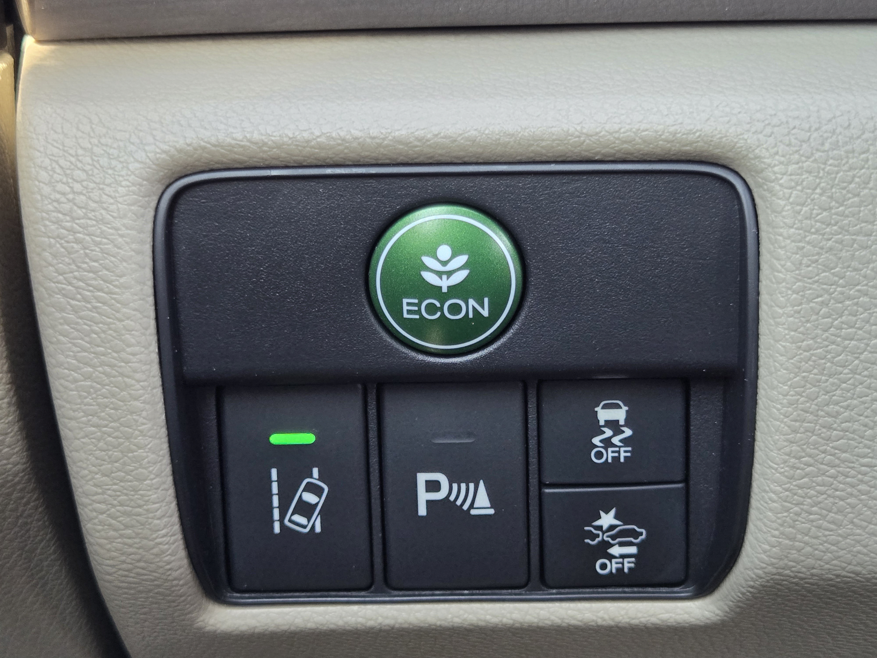 Used 2016 Honda Accord Touring image 19