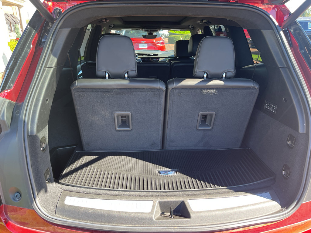 Used 2024 Cadillac XT6 Premium Luxury w/ Platinum Package image 13