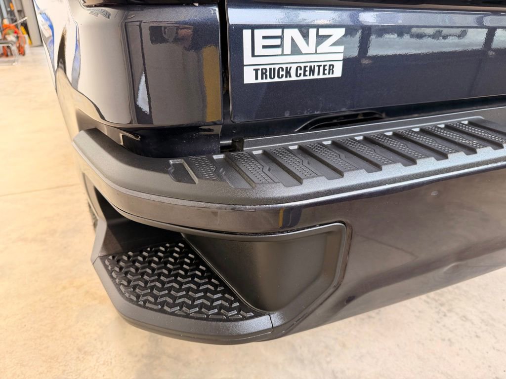 Used 2022 GMC Sierra 1500 Elevation image 18