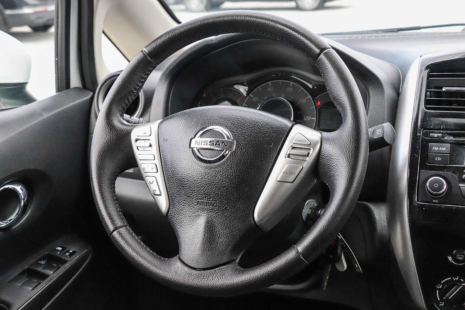 Used 2015 Nissan Versa Note SV FWD image 15