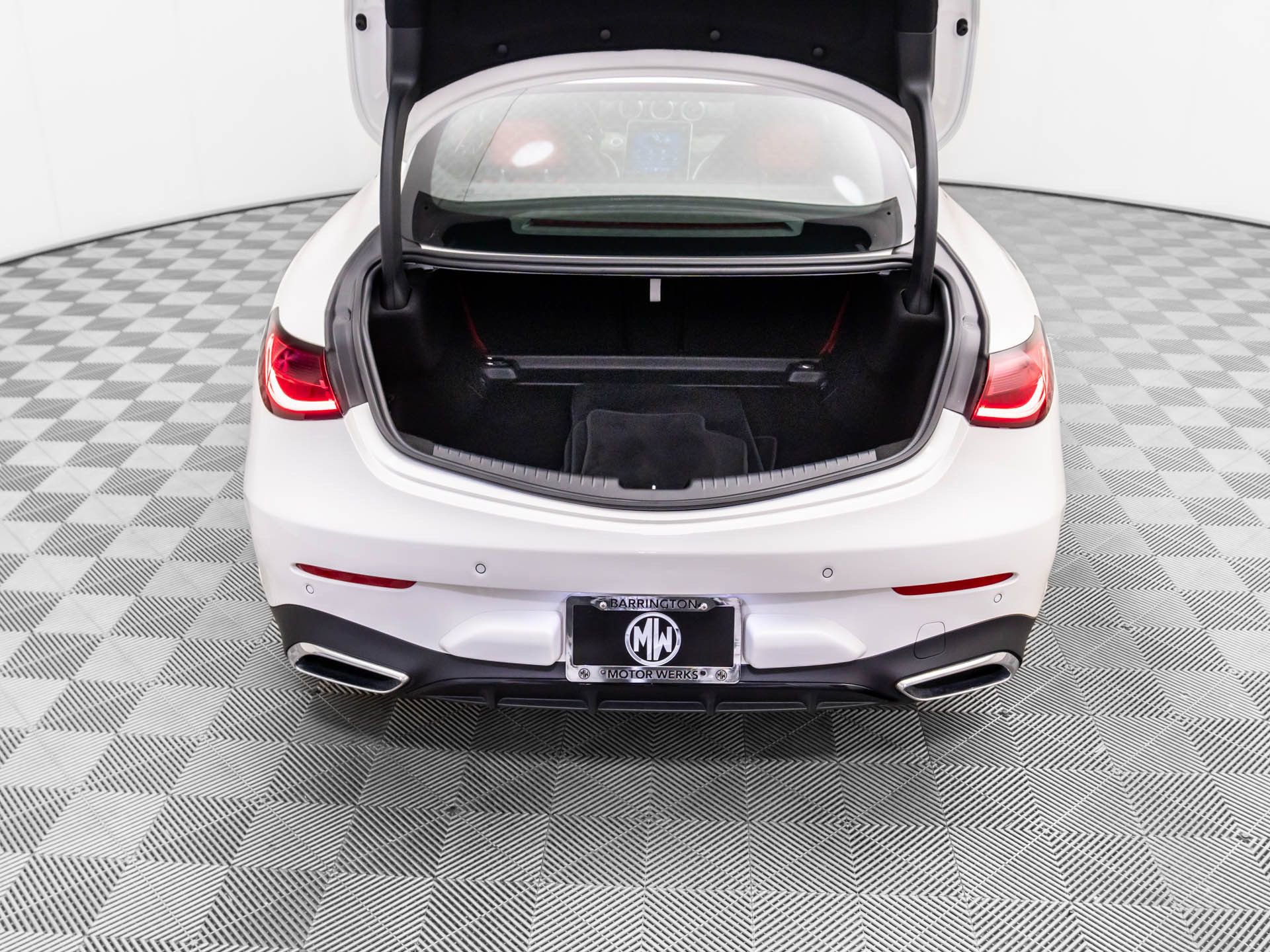 Certified 2024 Mercedes-Benz CLE 300 4MATIC Coupe image 32