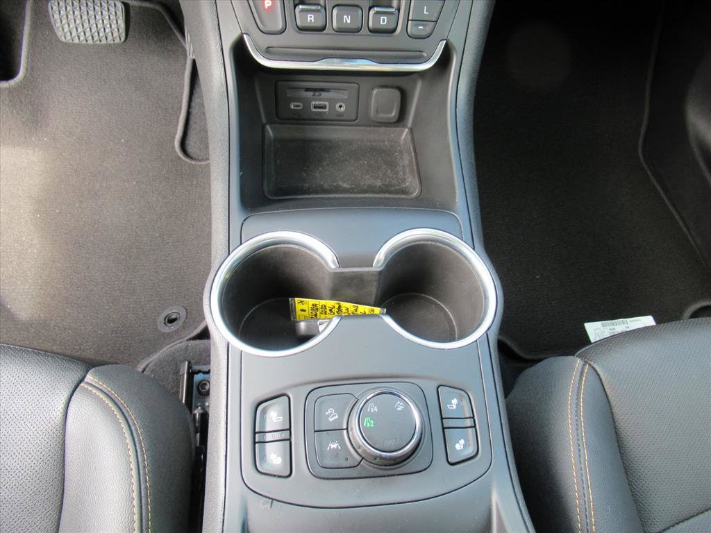 Used 2020 GMC Terrain SLT w/ Preferred Package image 20