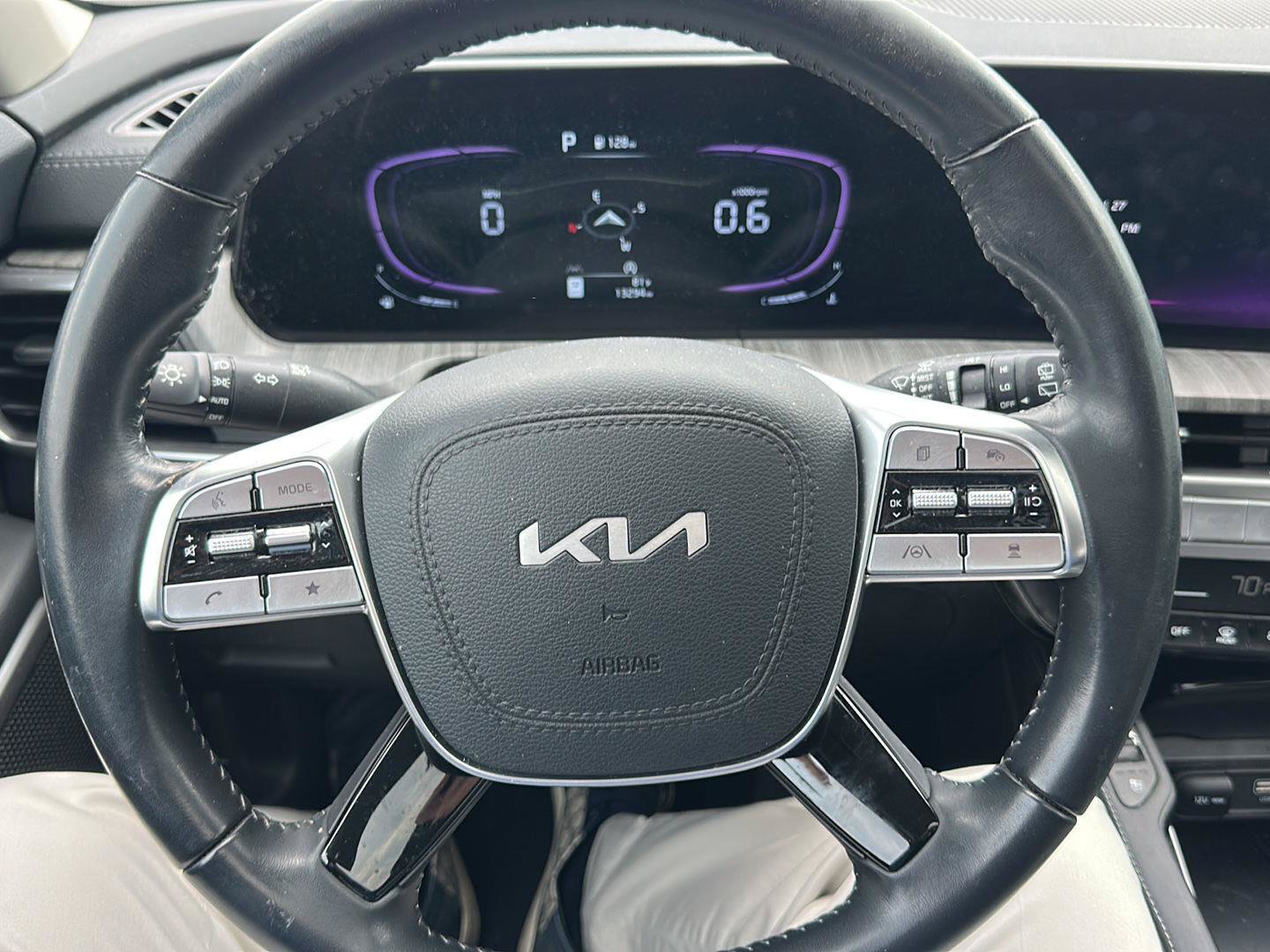 Used 2025 Kia Telluride EX FWD image 17