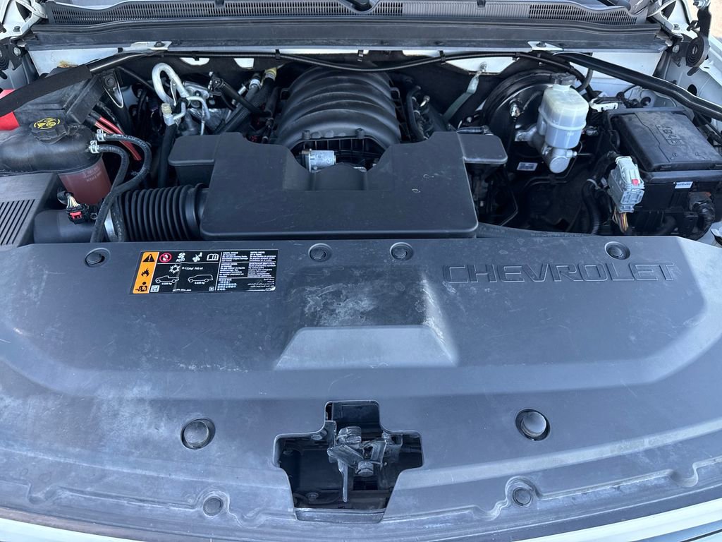 Used 2018 Chevrolet Suburban LT AWD/4WD image 28