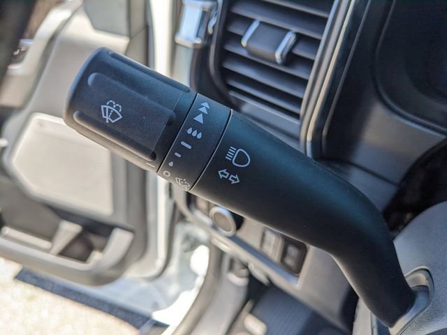 Certified 2025 Ford F350 Lariat image 30