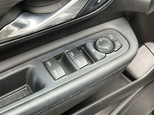 Used 2024 GMC Terrain SLE image 16