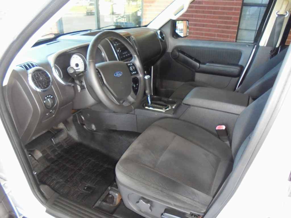 Used 2010 Ford Explorer Sport Trac XLT RWD image 7