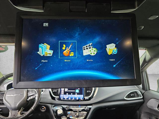 Used 2021 Chrysler Pacifica Touring-L w/ S Appearance Package FWD image 20
